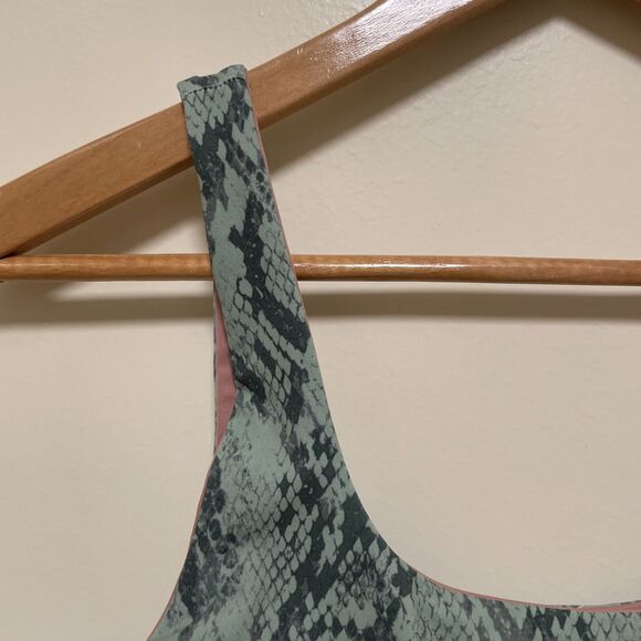 Fabletics Womens S/M Harlyn Midi Medium Impact Sports Bra Snake/pink Canyon - Picture 3 of 8